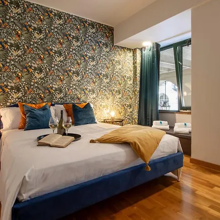 Bed & Books By Wonderful Italy